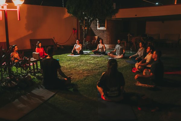 Adoptez le confort : astuces incontournables pour porter des pantalons en laine mérinos sans démangeaisons !